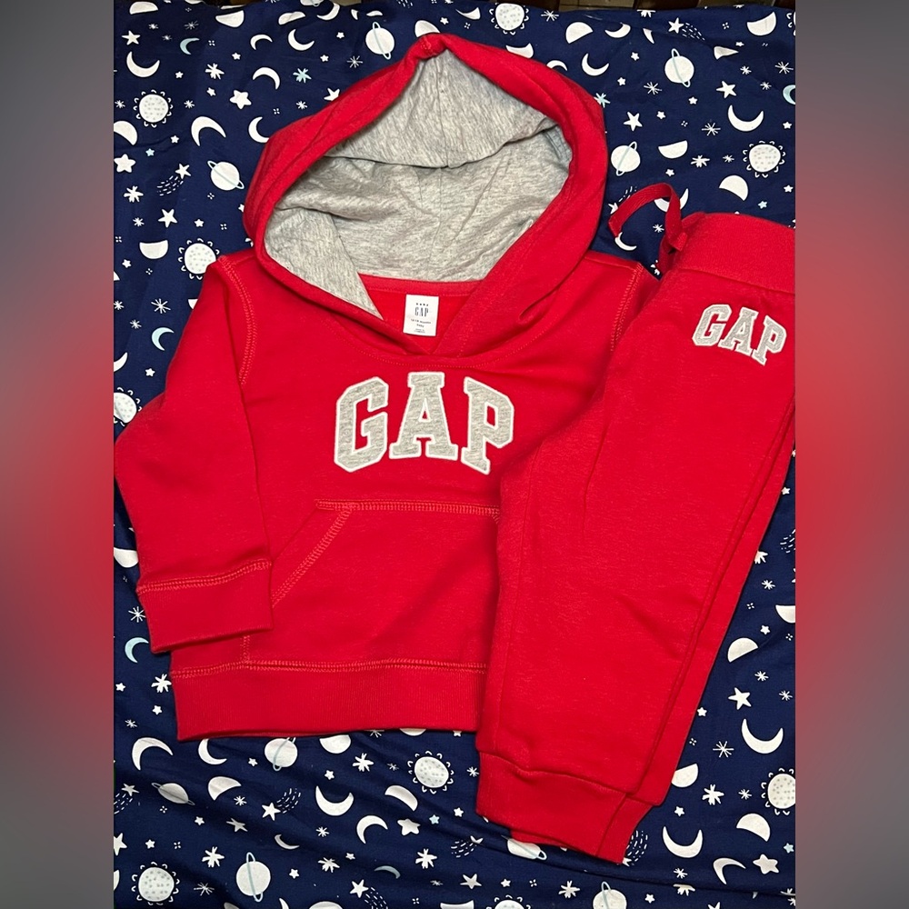GAP Hoodie & Jogger Pants Set Size: 12-18 Months